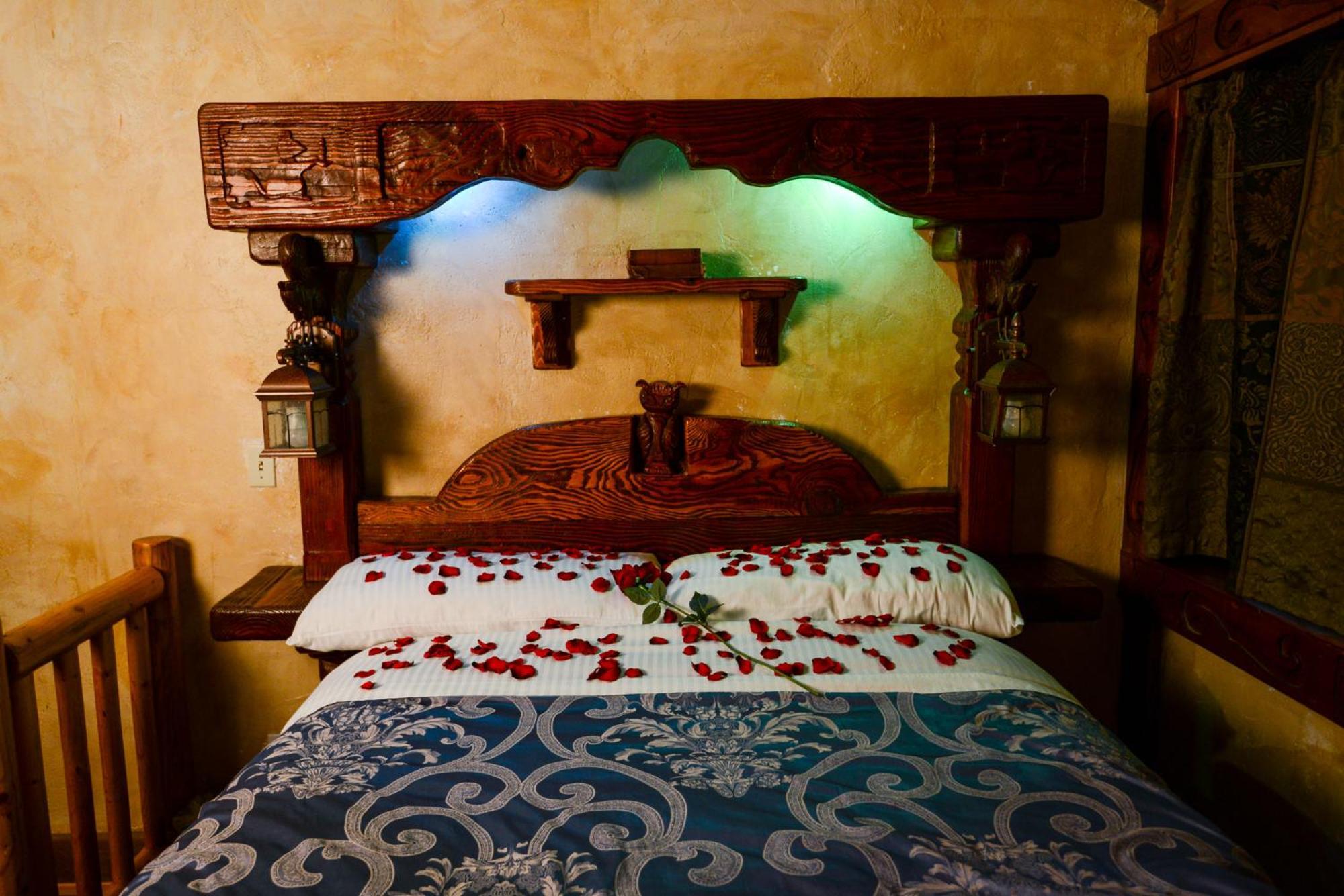 Castle Wood Theme Cottages- Couples Only Big Bear Lake Exterior foto